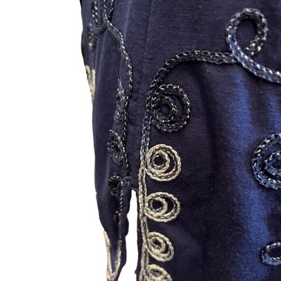 Lauren Michelle Tunic Navy and Silver Embossed Size Medium - Picture 4 of 10